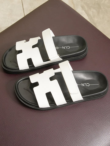 Lelia Slides