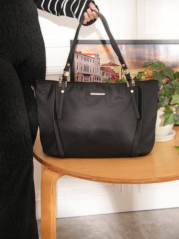 Coralyn Shoulder Bag – CLN